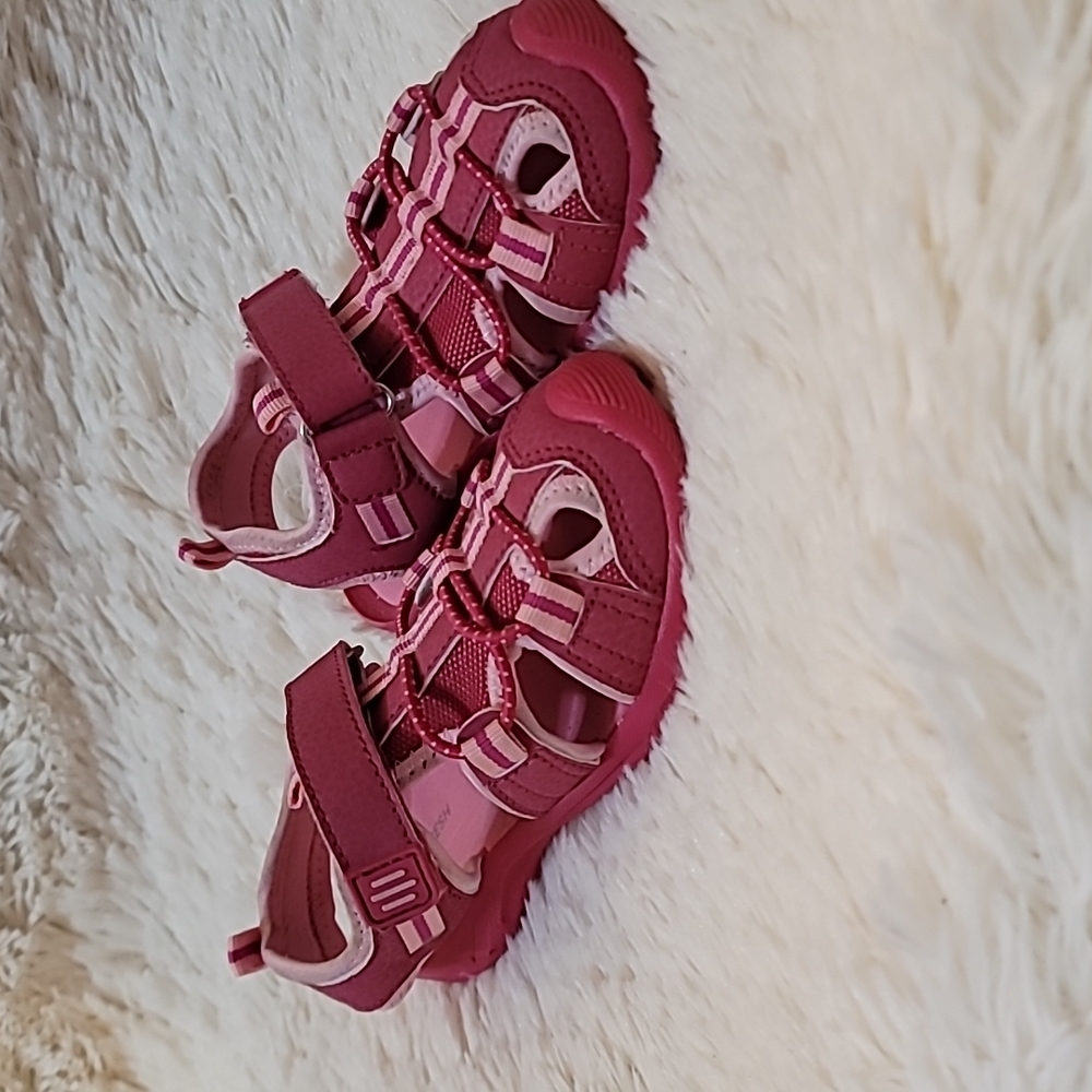 joe Fresh Girls Closed Toe Pink Sandals, with velcro closing